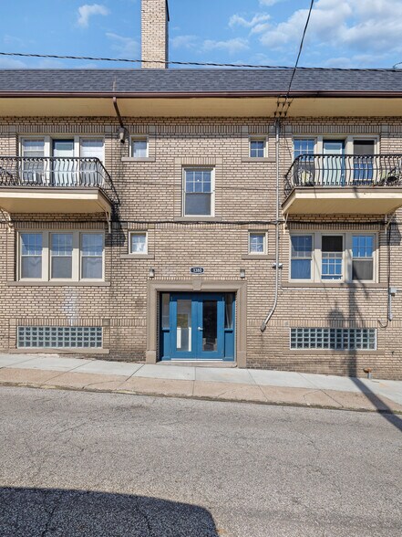 More Photos Of 8702 Detroit Ave, Cleveland Apartments For Sale