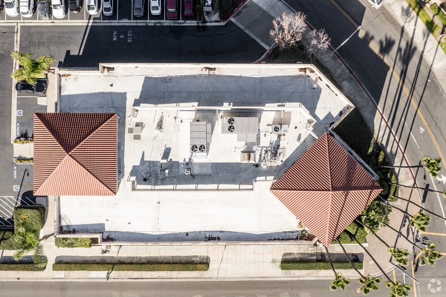 More Photos Of 13821 Newport Ave, Tustin Office For Lease