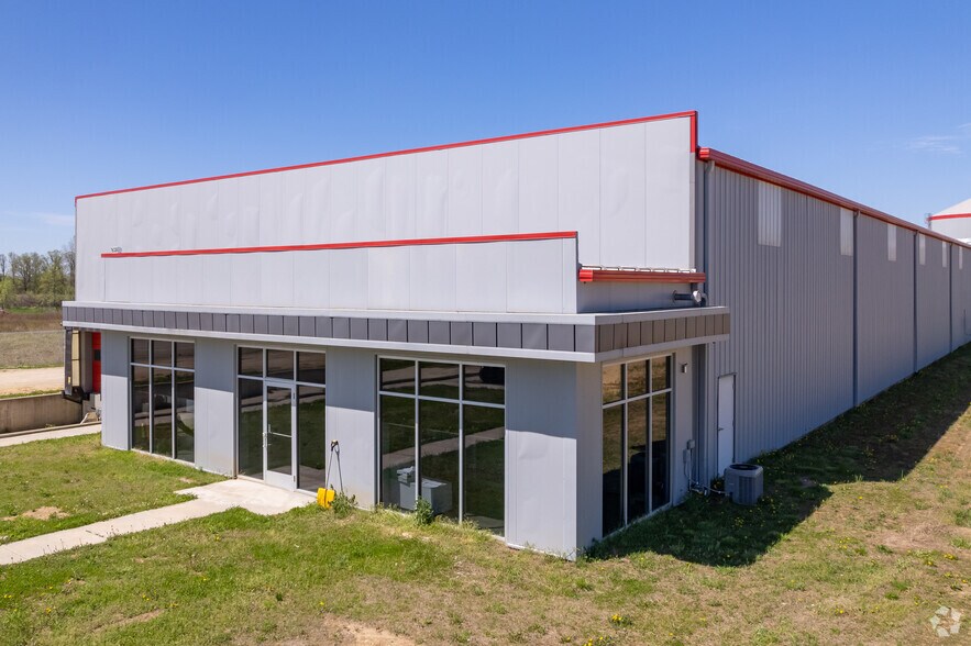 More Photos Of 22695 J Dr N, Marshall Industrial For Sale