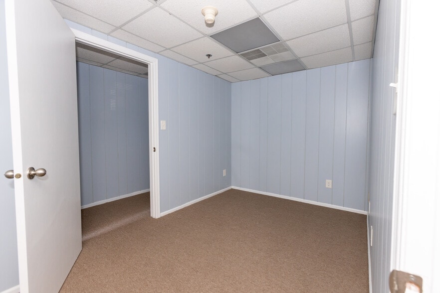 More Photos Of 1150-1190 W St Georges Ave, Linden Multifamily For Sale