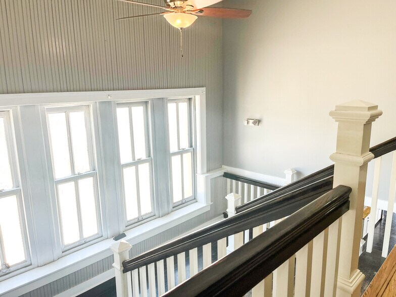 More Photos Of 416-418 Mississippi St, Donaldsonville Hotel For Sale
