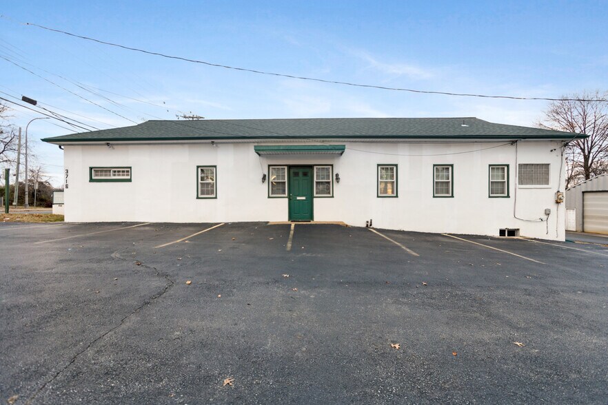 More Photos Of 3716 Philadelphia Pike, Claymont General Retail For Lease