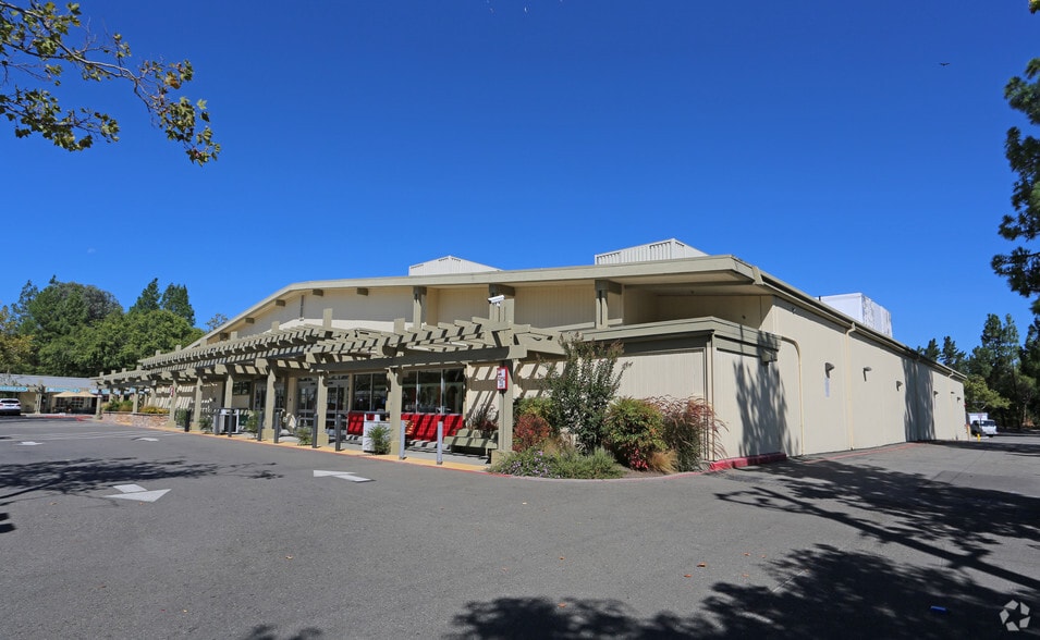 More Photos Of 440-480 Diablo Rd, Danville General Retail For Lease