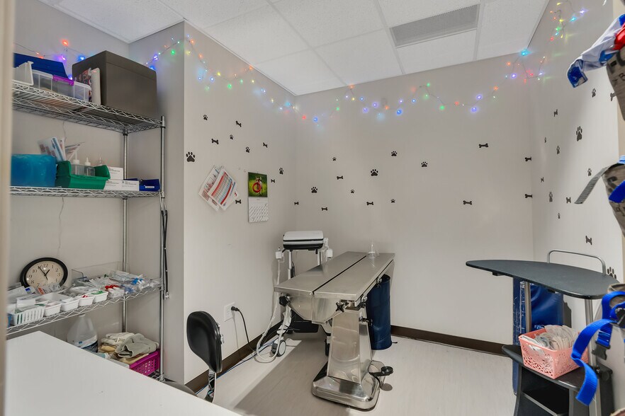 More Photos Of 2000 W South Boulder Rd, Lafayette Medical For Sale