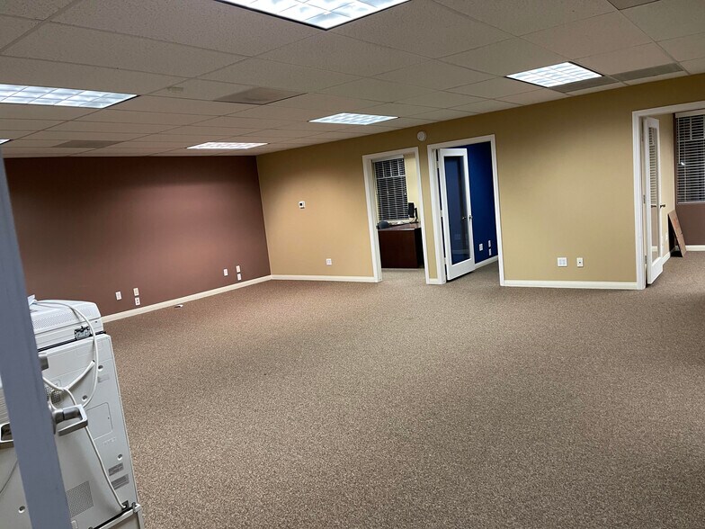 More Photos Of 437 N Riverside Ave, Rialto Loft Creative Space For Lease