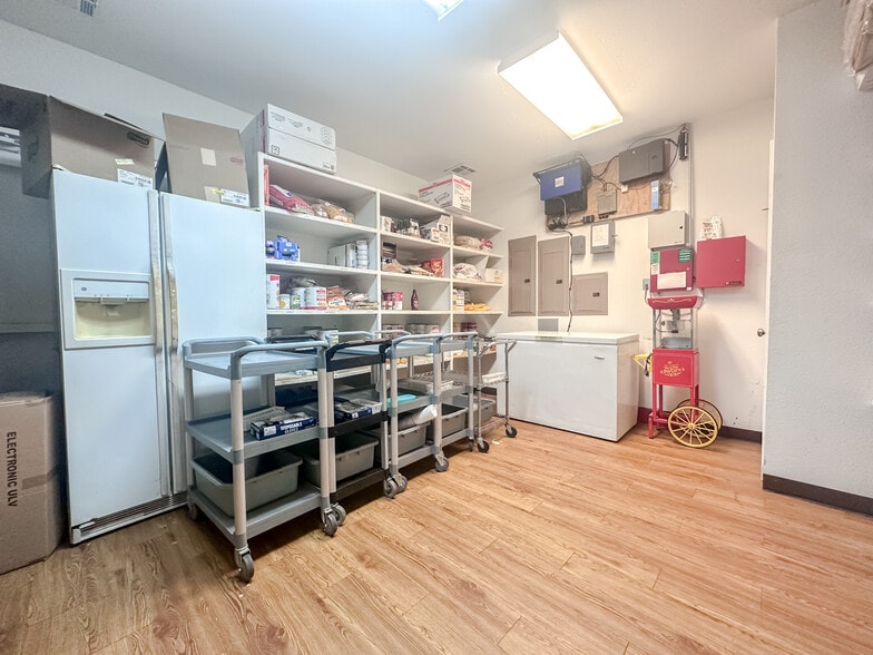More Photos Of 710 W Broadway St, Collinsville Daycare Center For Sale