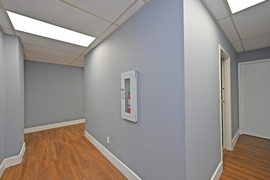 More Photos Of 7334-7340 Kingsgate Way, West Chester Restaurant For Lease