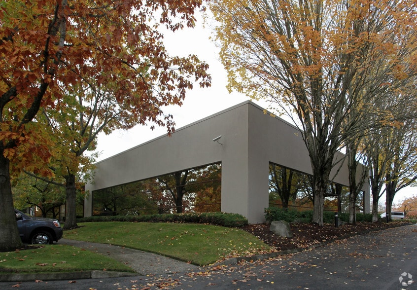More Photos Of 1725 NW 167th Pl, Beaverton Flex For Sale
