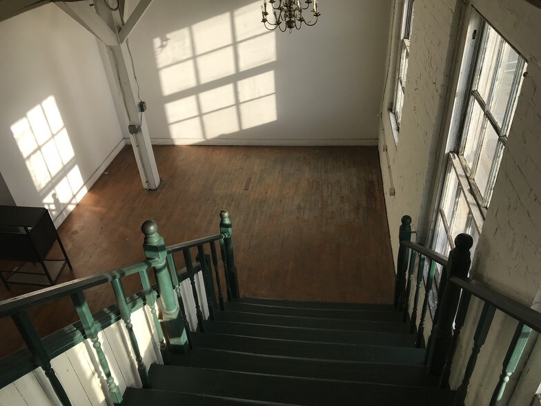 More Photos Of 1906 N Armenia Ave, Tampa Loft Creative Space For Lease