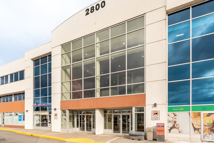 More Photos Of 2800 Av Saint-Jean-Baptiste, Québec Light Distribution For Lease