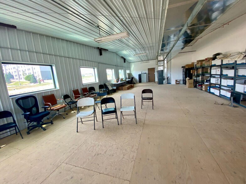 More Photos Of 5812 Jefferson Ln, Williston Service For Sale