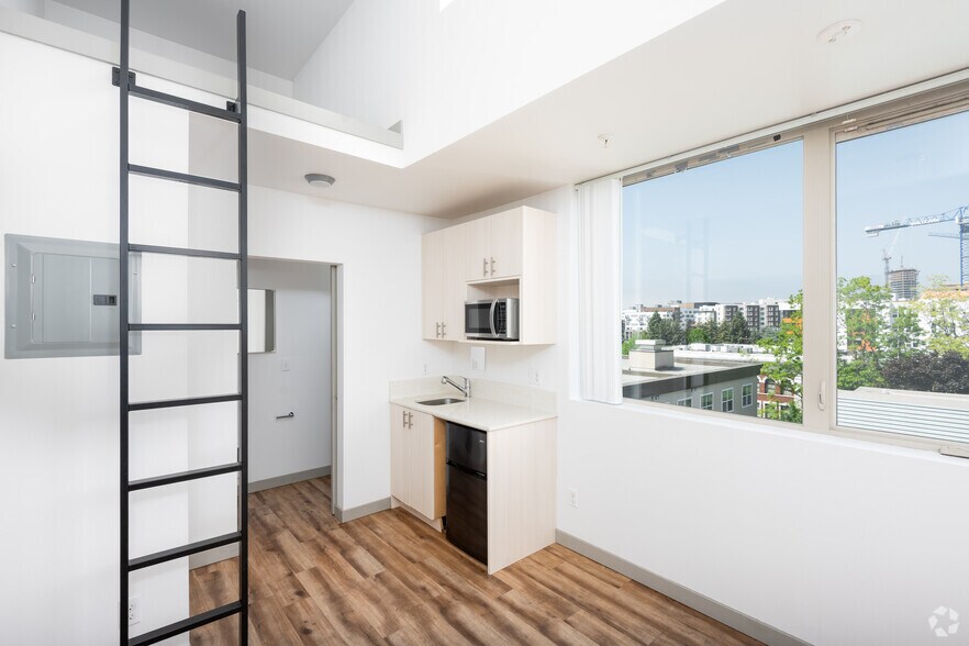 More Photos Of 1414 E Yesler Way, Seattle Apartments For Sale