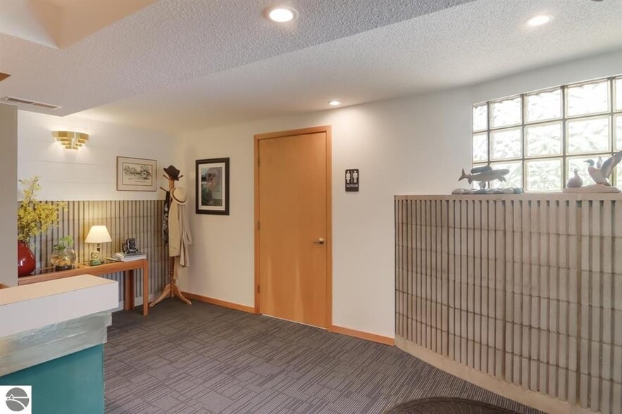 More Photos Of 5168 US-31, Traverse City Office For Sale