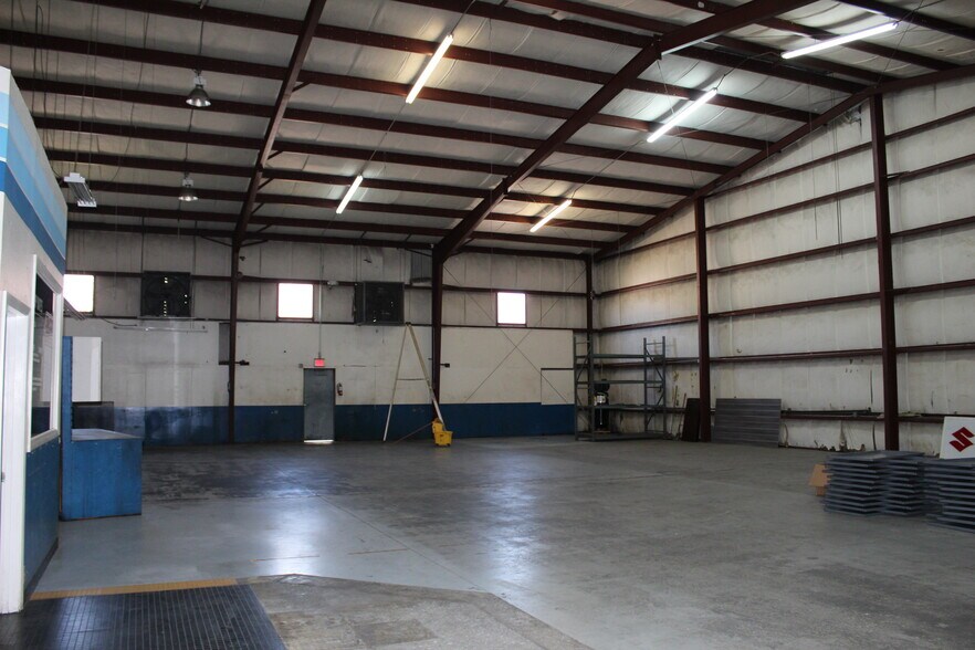 More Photos Of 855 N Highway 17-92, Longwood Storefront For Sale