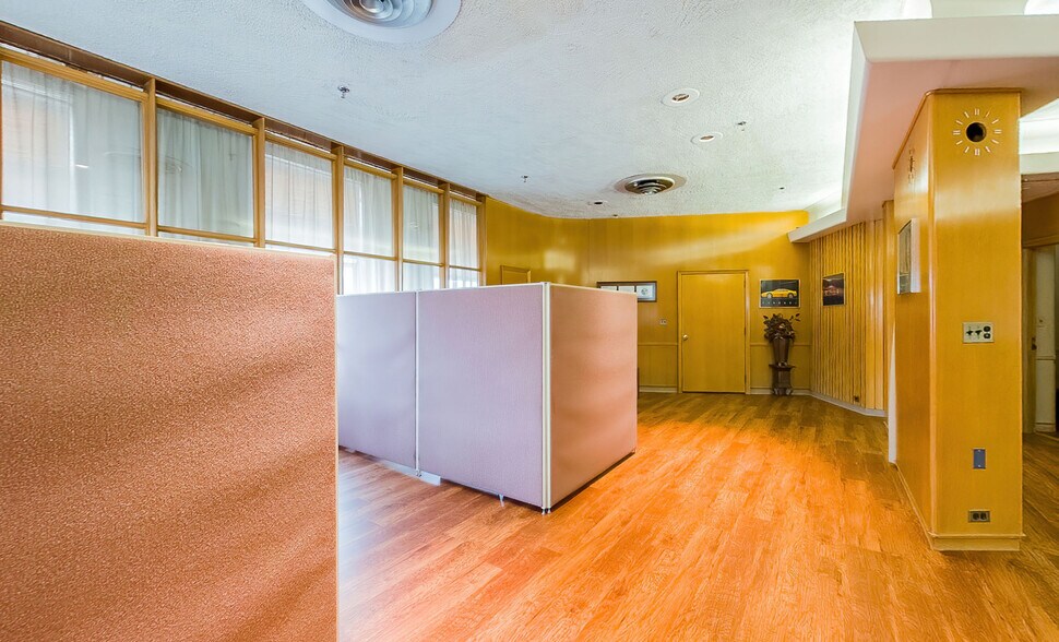 More Photos Of 480 W 5th St, Bloomsburg Manufacturing For Sale