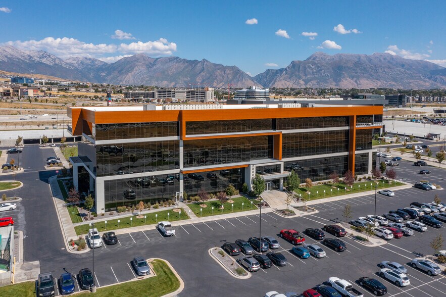 More Photos Of 2000 W Ashton Blvd, Lehi Office For Lease