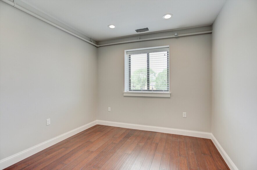 More Photos Of 218 W Main St, Urbana Office For Sale