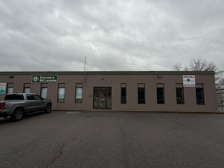 More Photos Of 50 Minnesota Ave, Warwick Warehouse For Lease