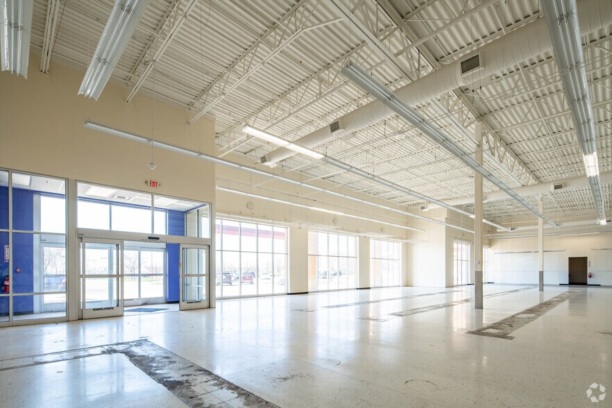 More Photos Of 50355-50551 Vergote Dr, Chesterfield Unknown For Lease