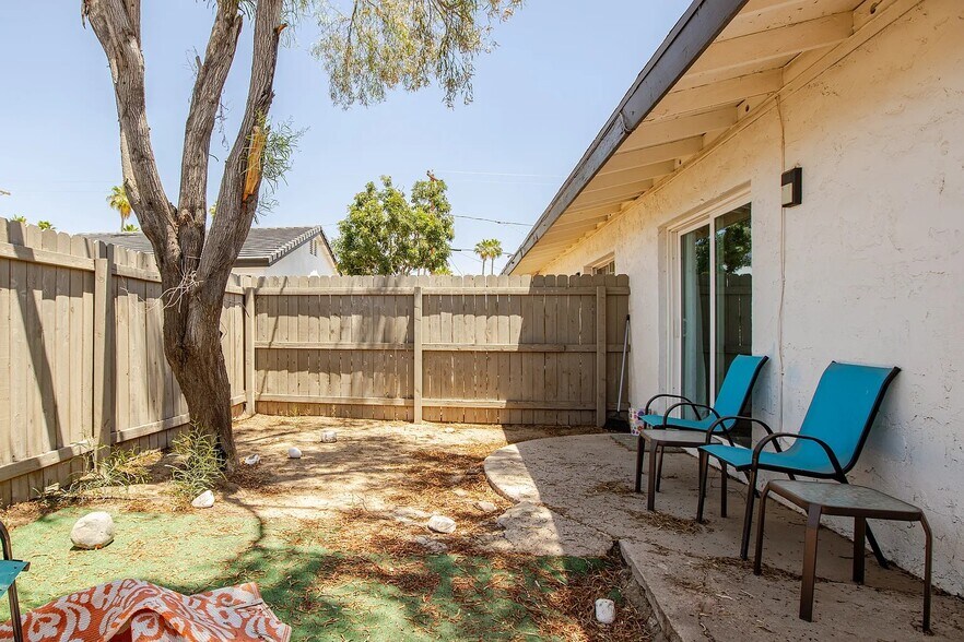 More Photos Of 7031 N 80th Ave, Glendale Apartments For Sale