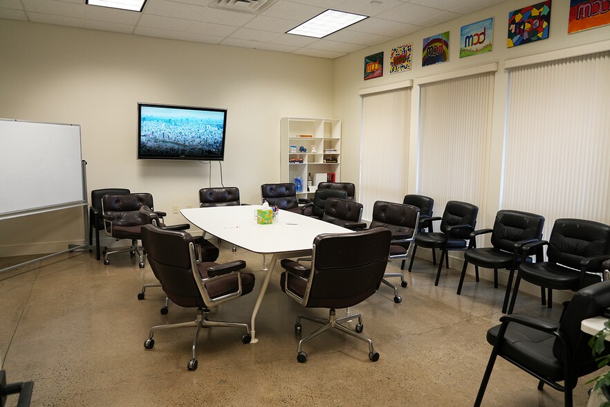 More Photos Of 3001 E St, Sacramento Office Residential For Lease