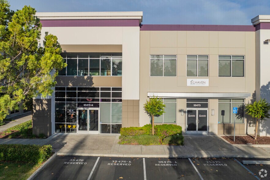 More Photos Of 35465-35475 Dumbarton Ct, Newark Research And Development For Sale