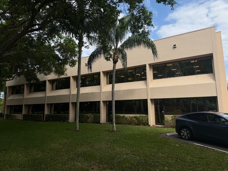 More Photos Of 11382 Prosperity Farms Rd, Palm Beach Gardens Medical For Lease