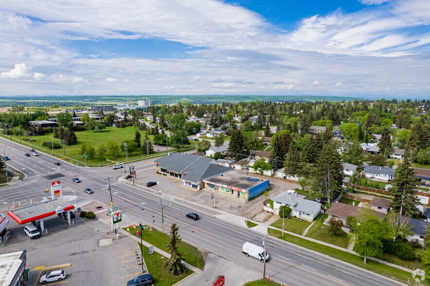 More Photos Of 4655 37th St SW, Calgary Freestanding For Sale