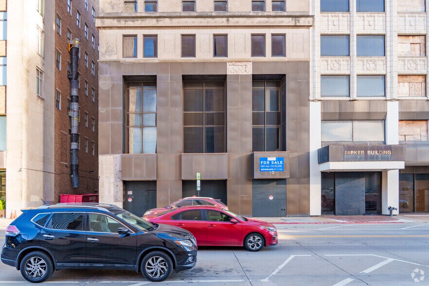More Photos Of 10 E 3rd St, Tulsa Office For Sale