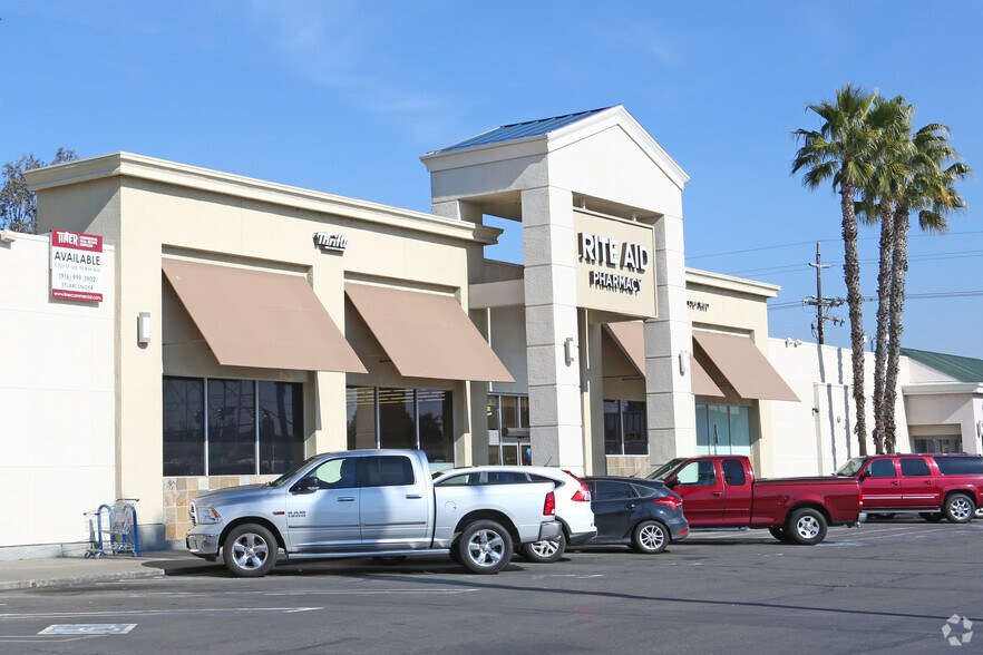 More Photos Of 1231-1325 W Yosemite Ave, Manteca Freestanding For Lease