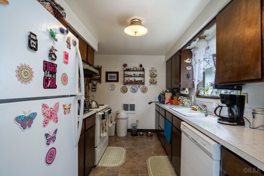 More Photos Of 110 C St, Rainier Multifamily For Sale