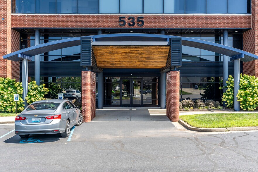 More Photos Of 535 Wellington Way, Lexington Medical For Sale