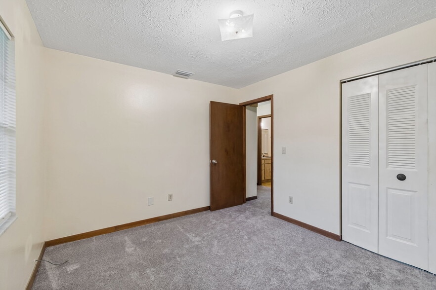 More Photos Of 6406 S Adelia Ave, Tampa Multifamily For Sale