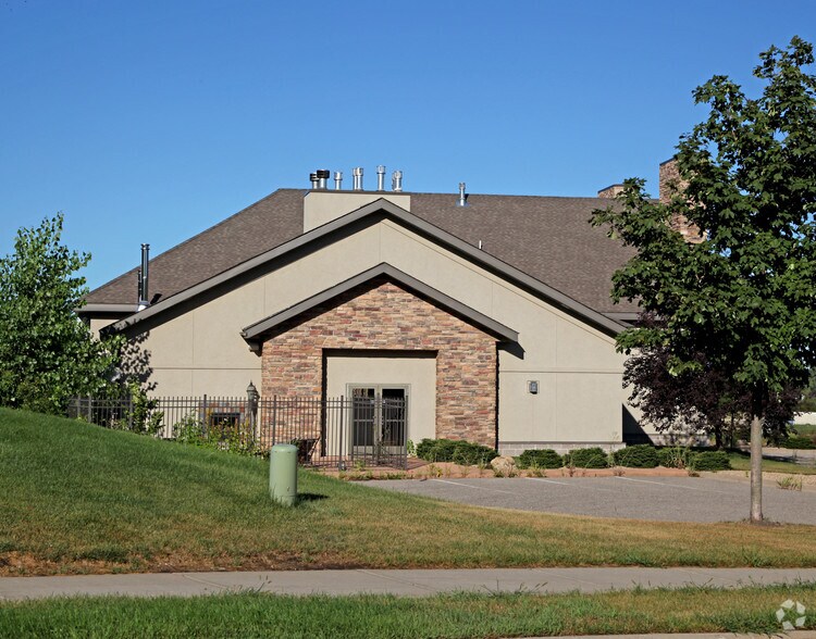 More Photos Of 100-110 Eldorado Dr, Jordan Freestanding For Lease