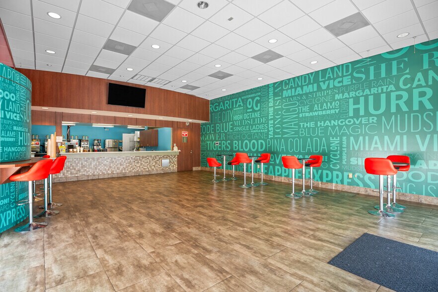 More Photos Of 6338 Old Pearsall Rd, San Antonio Storefront For Lease