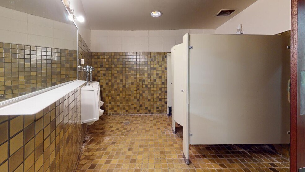 More Photos Of 3444 Country Club Dr, Lewiston Lodge Meeting Hall For Sale