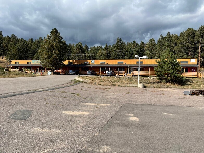 More Photos Of 1 Delwood Dr, Bailey Storefront For Lease