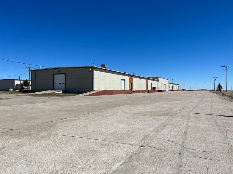 More Photos Of 1330 Banner, Sidney Warehouse For Lease