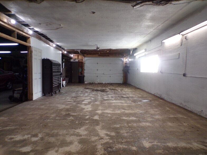 More Photos Of 419 E Main St, Orange Auto Dealership For Sale