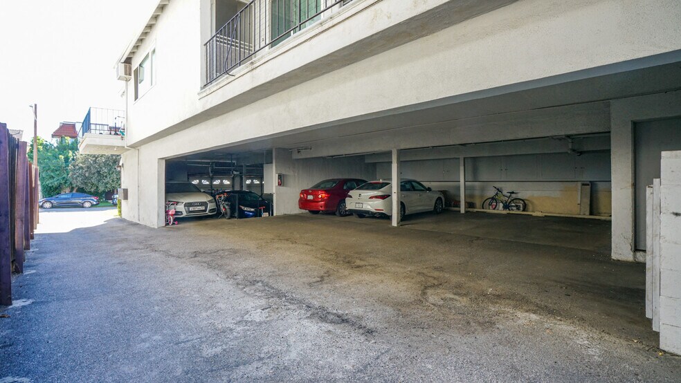 More Photos Of 1157 Justin Ave, Glendale Apartments For Sale