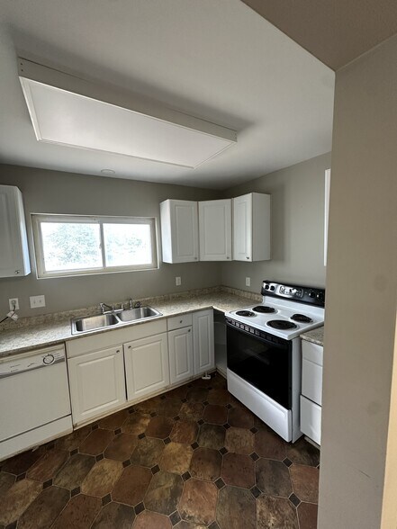 More Photos Of 2412 Felts Ave, Nashville Office For Lease