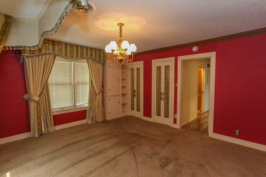 More Photos Of 1201 E 11th Pl, Big Spring Specialty For Sale