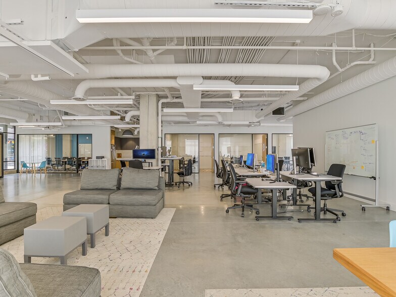 More Photos Of 1800 E 4th St, Austin Apartments For Sale