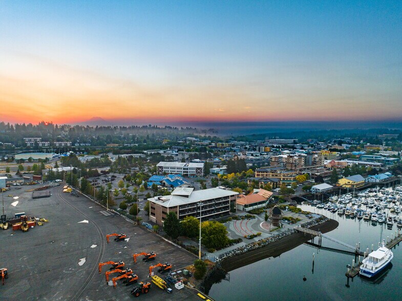 More Photos Of 724 Columbia St NW, Olympia Office For Lease