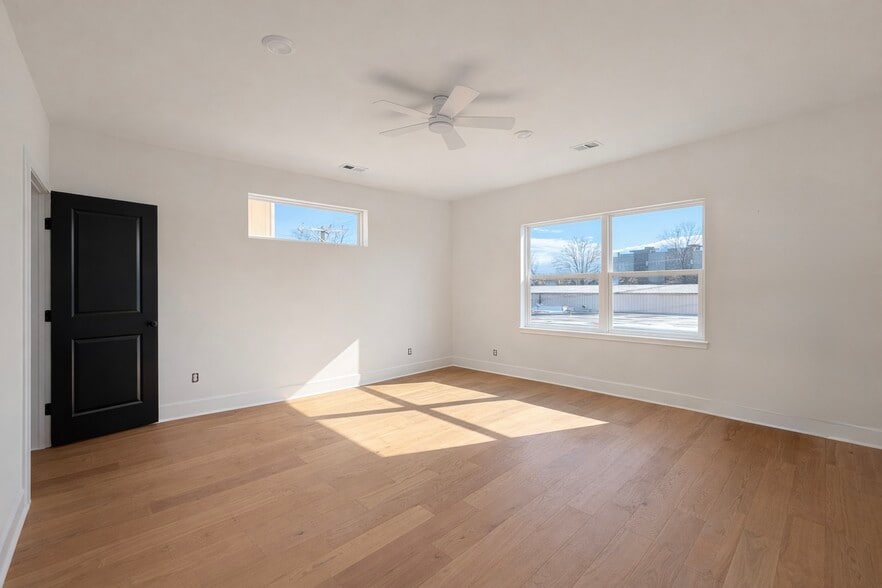 More Photos Of 604 Inverness Ave, Nashville Specialty For Sale