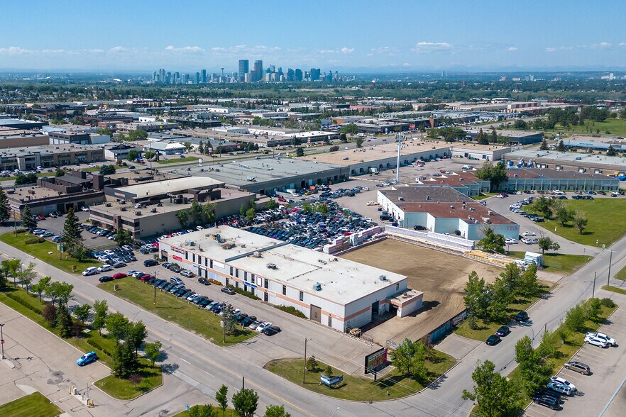 Primary Photo Of 3501 23rd St NE, Calgary Warehouse For Lease