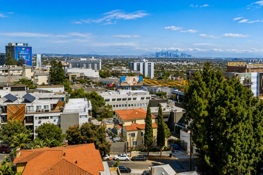 More Photos Of 1112 N Sherbourne Dr, West Hollywood Loft Creative Space For Lease