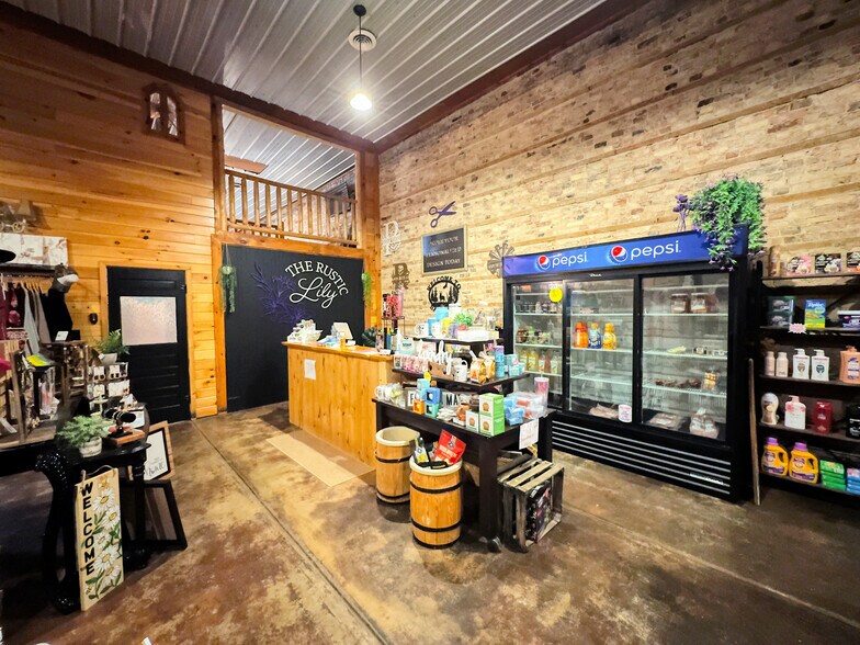 More Photos Of 201 State St, Luther Specialty For Sale