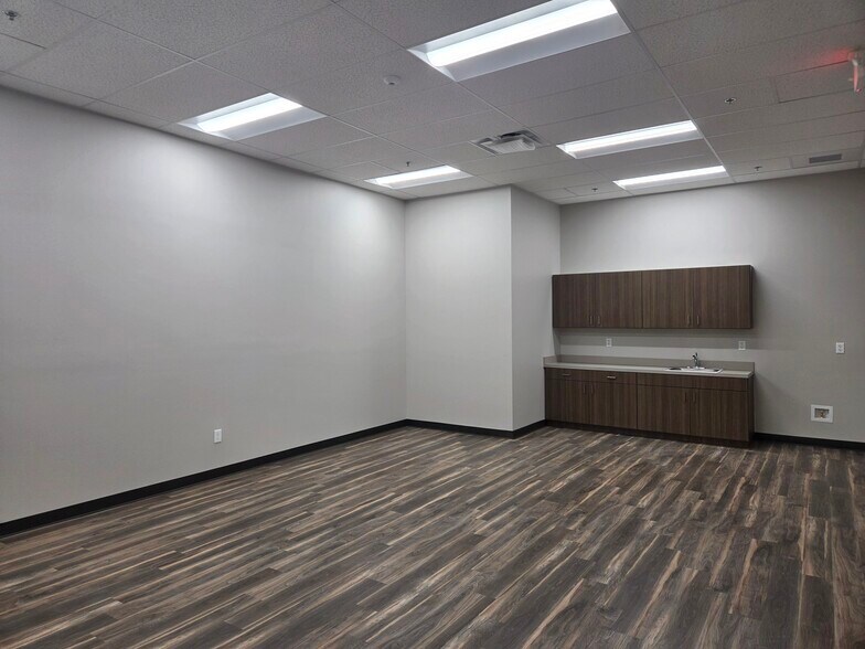 More Photos Of 8215 Westside Industrial, Jacksonville Unknown For Lease