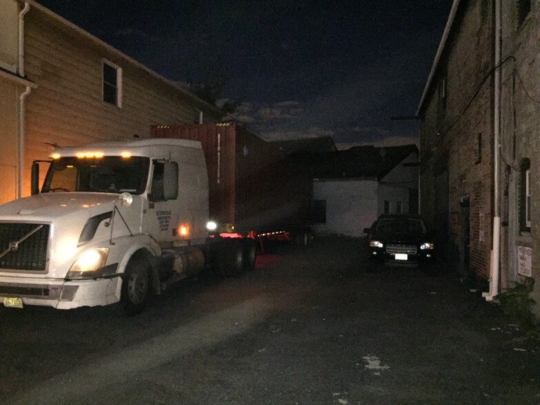 More Photos Of 14 Northfield Ave, West Orange Office For Lease